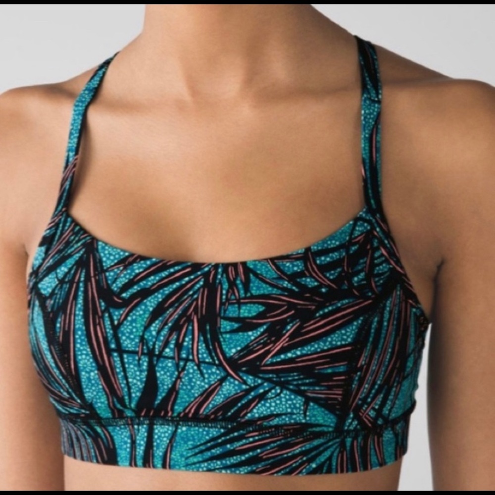 Lululemon Rise and Run Sports Bra Size 8 NWT
